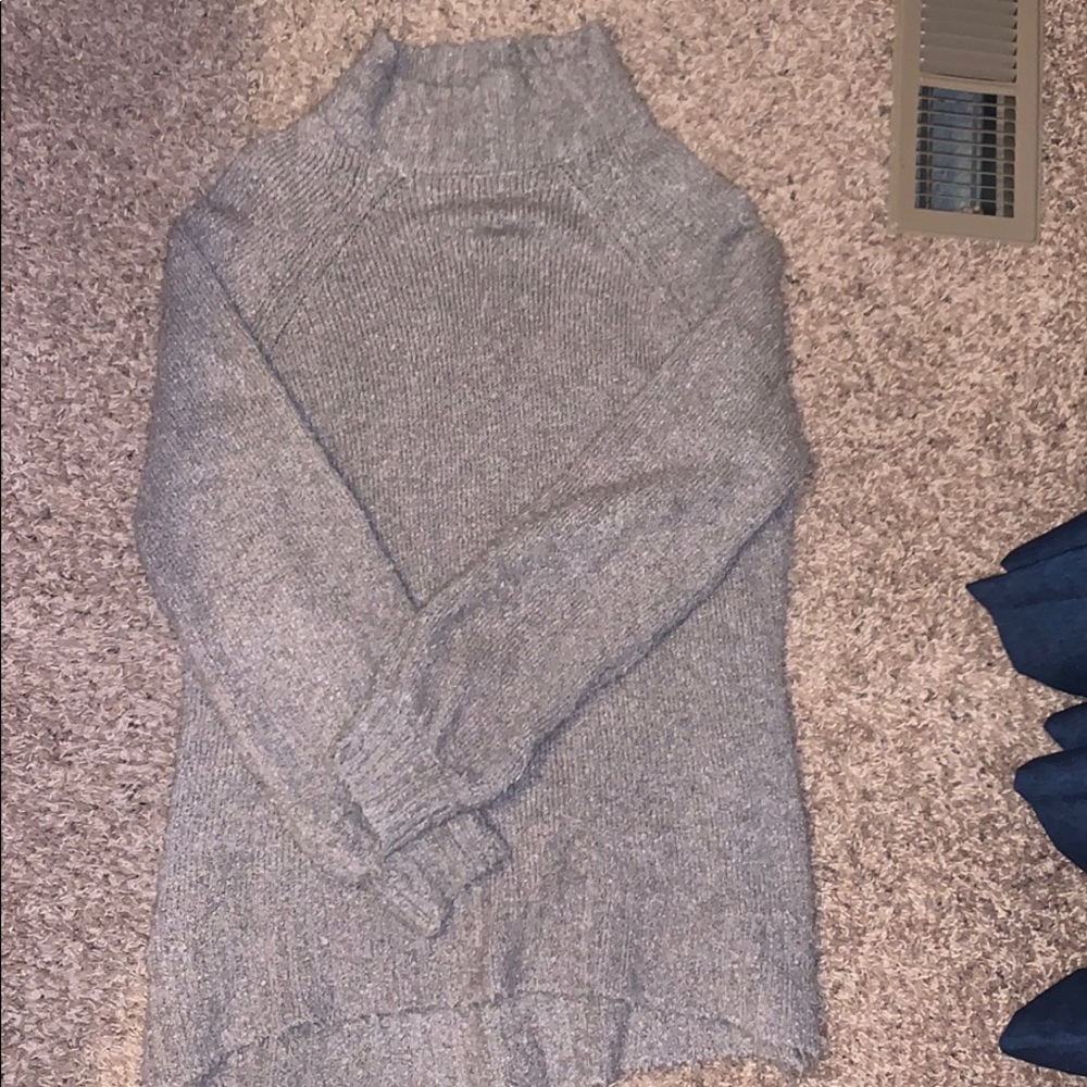 Slight turtle neck, Aerie brown oversized sweater